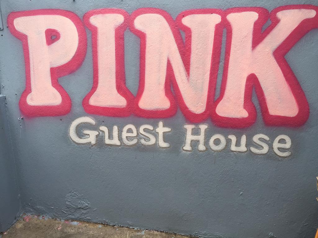 Pink Guest House Banguecoque Exterior foto